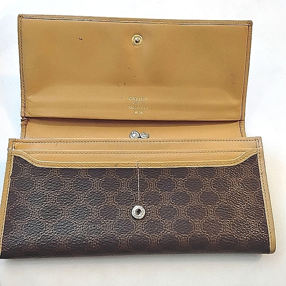 Celine Triomphe Long Wallet Vintage GUC - Picture 10 of 17